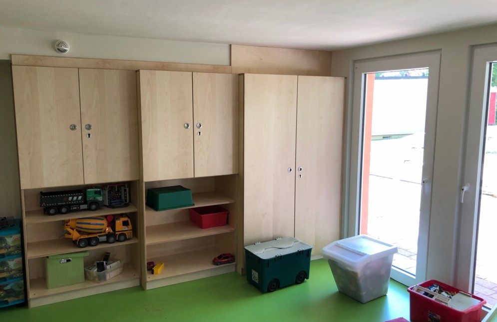 Maison 6 Innenausstattung Schrank