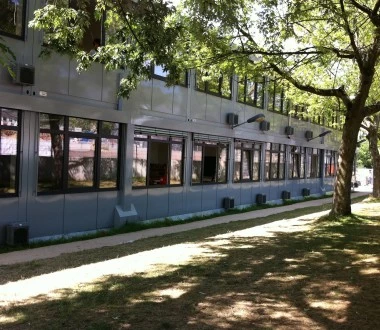 Containers de Location : Maison Relais Cents